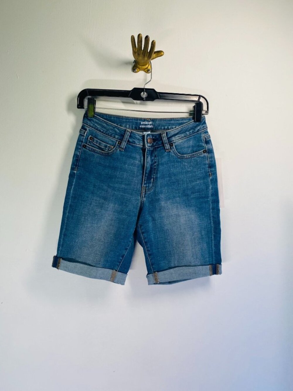 NWT  Womens Denim Bermuda Shorts Size 2 Blue Stretch Cotton Blend